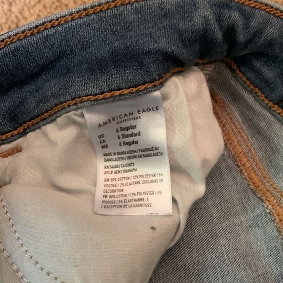 6 Regular sized American Eagle jeans - Picture 4 of 5
